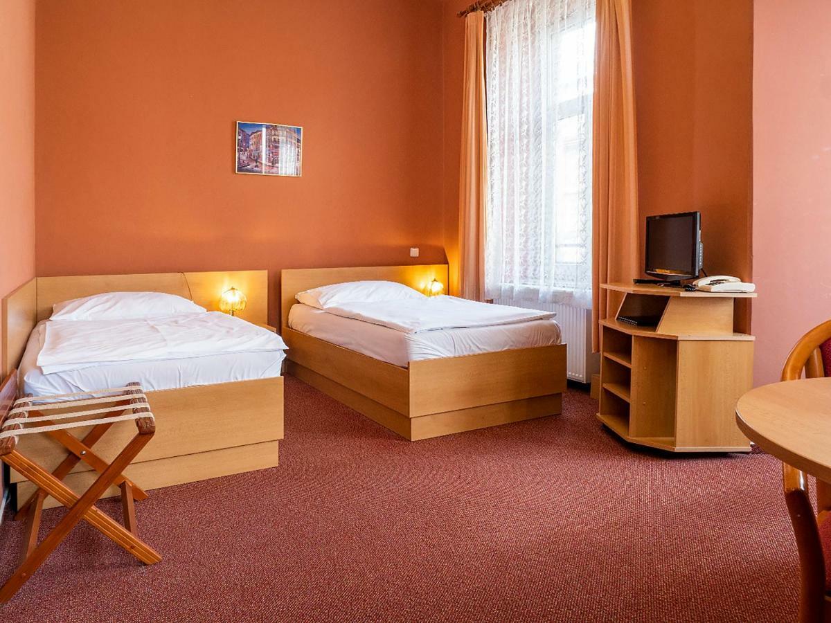 Hotel Olympia Česká Lípa Exterior foto